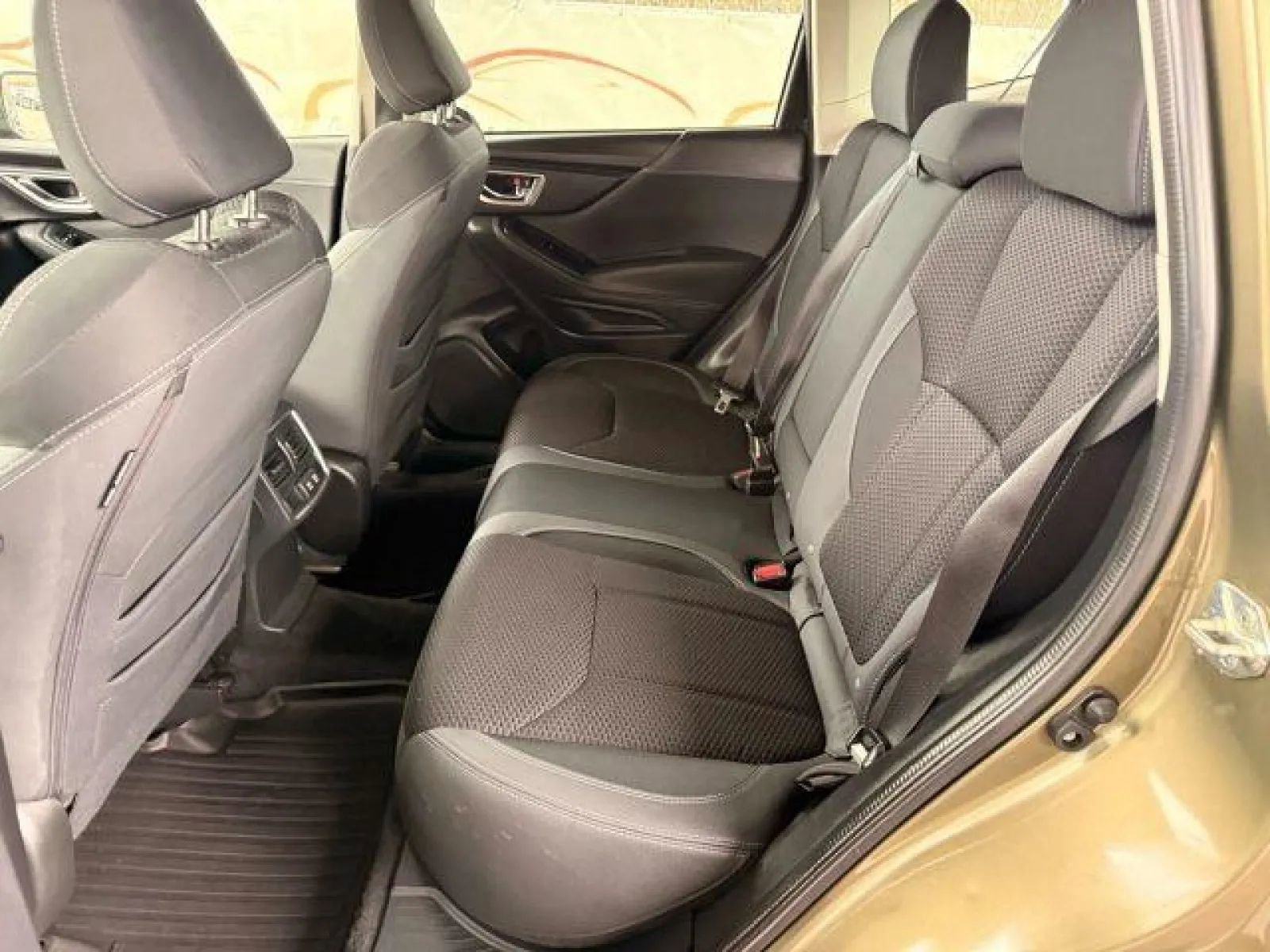 Used 2022 Subaru Forester Premium AWD/4WD image 16