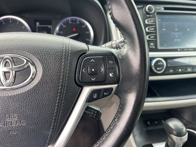 Used 2018 Toyota Highlander Limited image 20