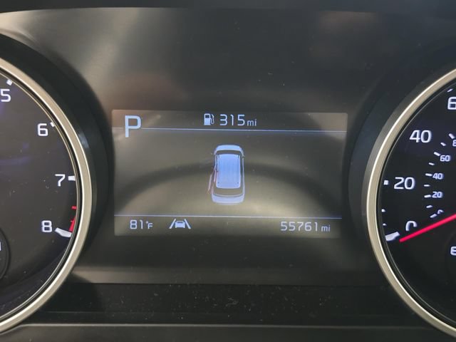 Used 2023 Kia Carnival LX FWD image 13