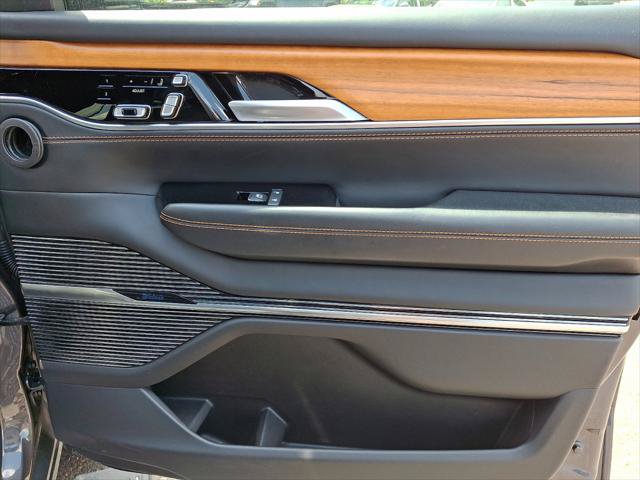 Certified 2024 Jeep Grand Wagoneer L Series III AWD/4WD image 10