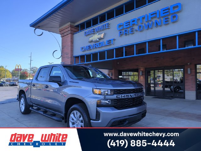 Used 2021 Chevrolet Silverado 1500 Custom w/ LPO, Dark Essentials Package AWD/4WD 360° Tour