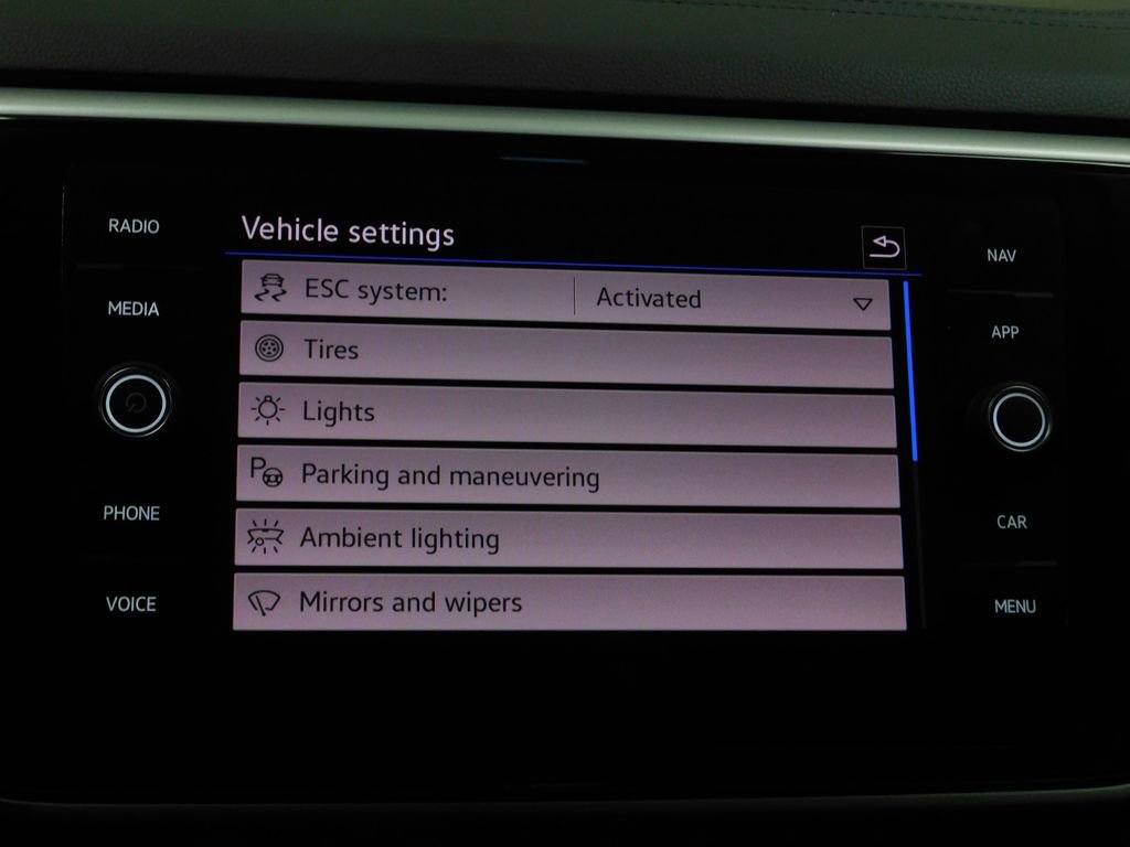 Used 2023 Volkswagen Atlas Cross Sport SEL Premium R-Line image 62