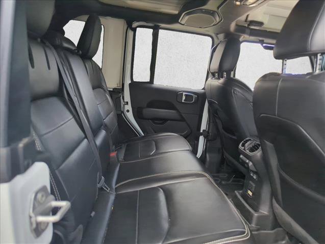 Used 2022 Jeep Wrangler Unlimited Sahara w/ Safety Group image 19