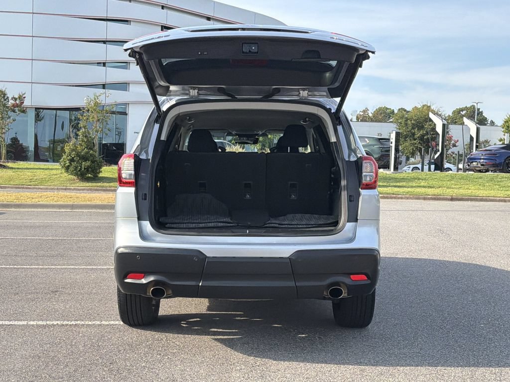 Used 2023 Subaru Ascent Limited AWD/4WD image 15