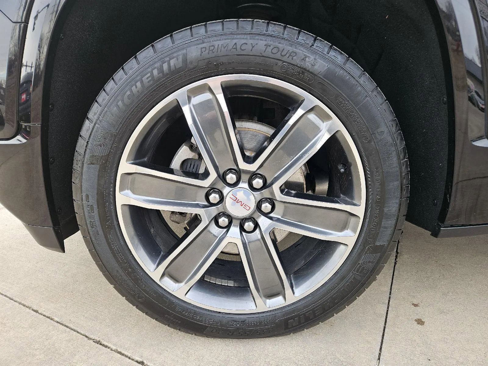 Used 2017 GMC Acadia Denali w/ Technology Package image 9