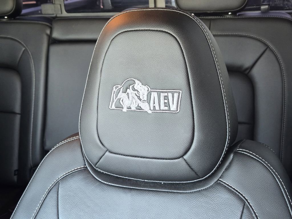 Used 2022 Chevrolet Colorado ZR2 w/ Colorado ZR2 Bison Edition image 21