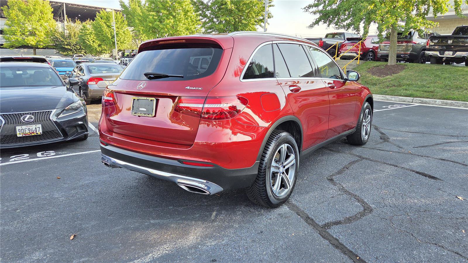 Used 2017 Mercedes-Benz GLC 300 4MATIC image 37