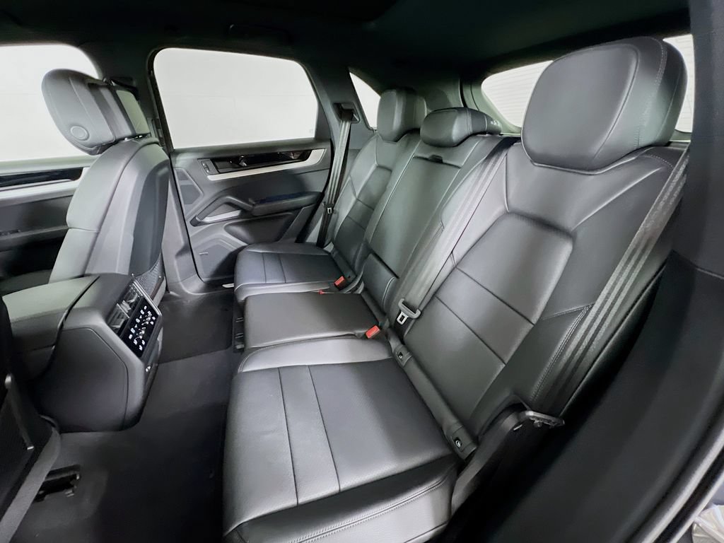 New 2026 Porsche Cayenne AWD/4WD image 24