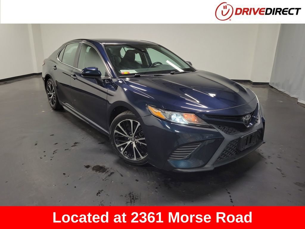Used 2019 Toyota Camry SE image 1