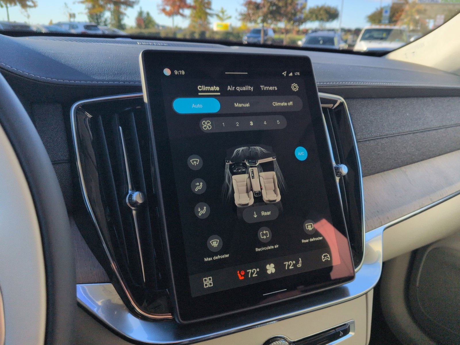 New 2026 Volvo XC90 B6 Ultra w/ Lounge Package image 21