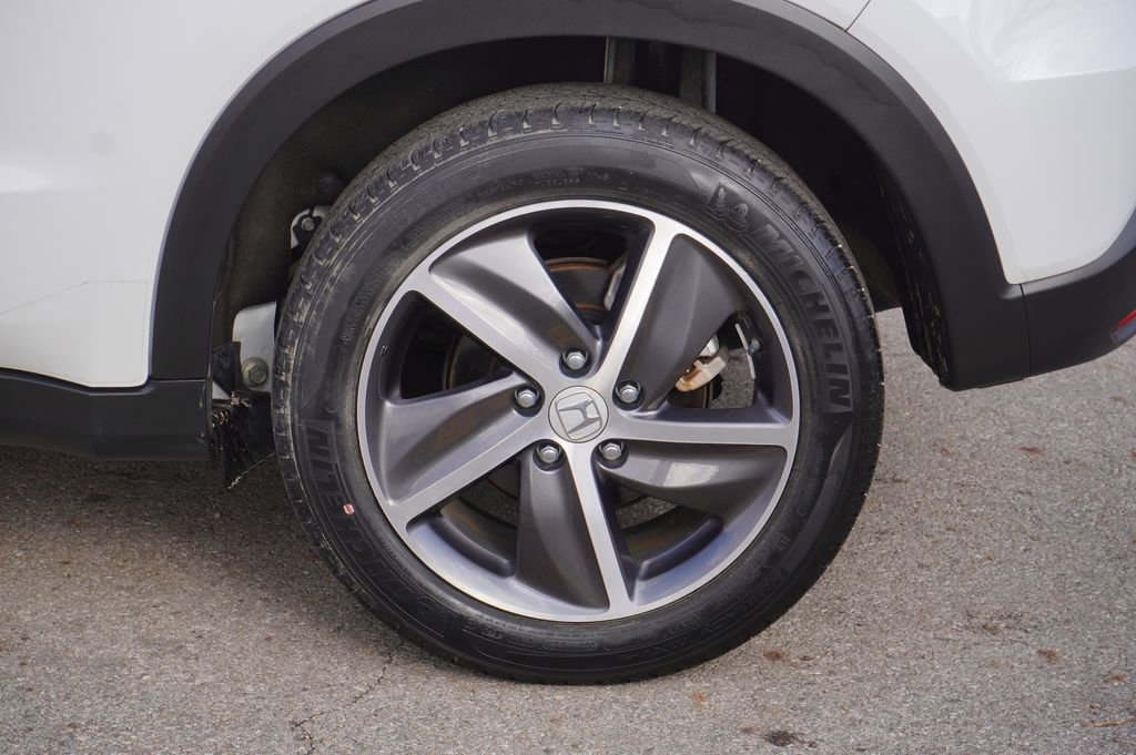 Used 2021 Honda HR-V EX image 11