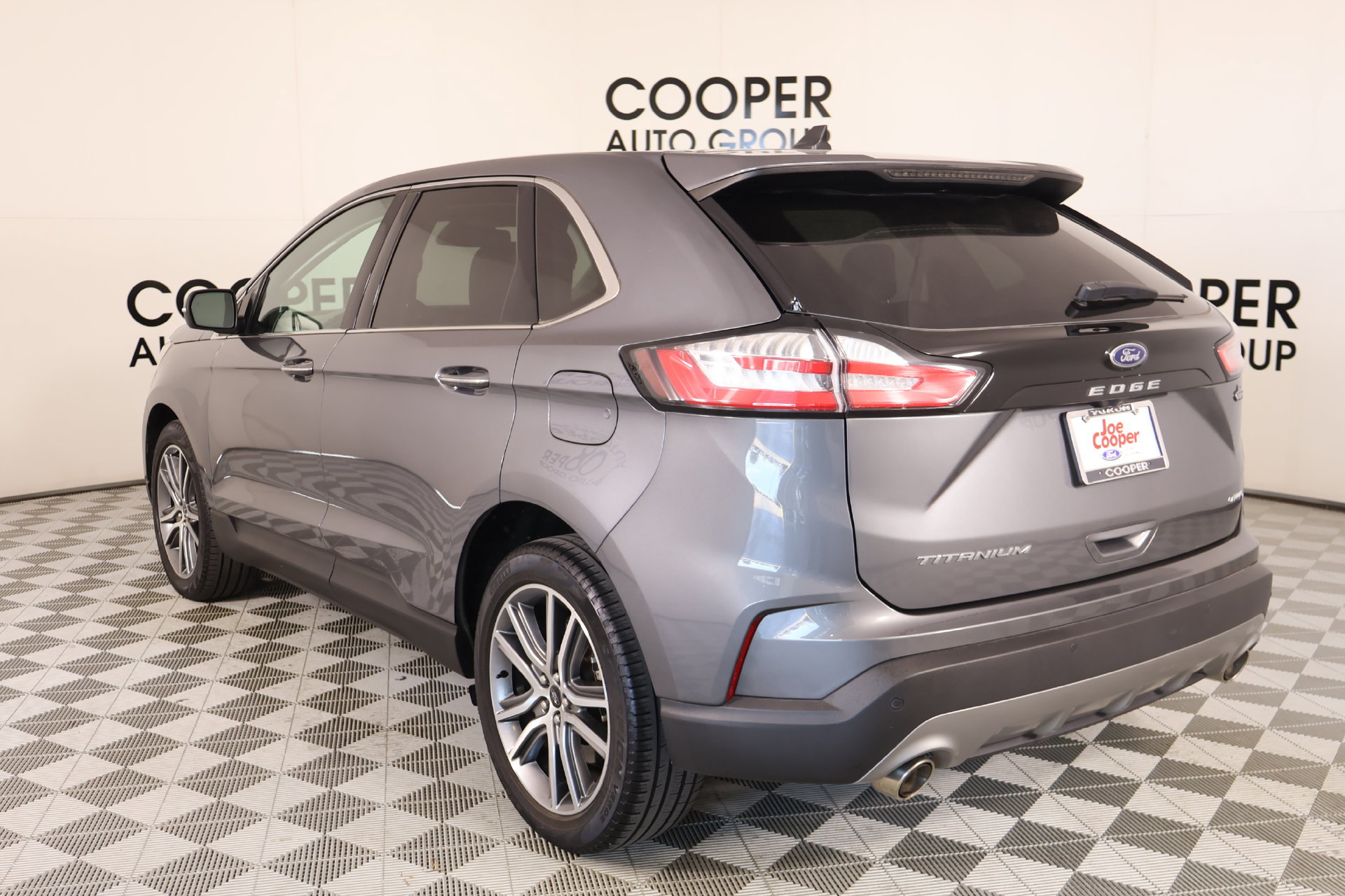 Used 2024 Ford Edge Titanium w/ Equipment Group 301A AWD/4WD image 25