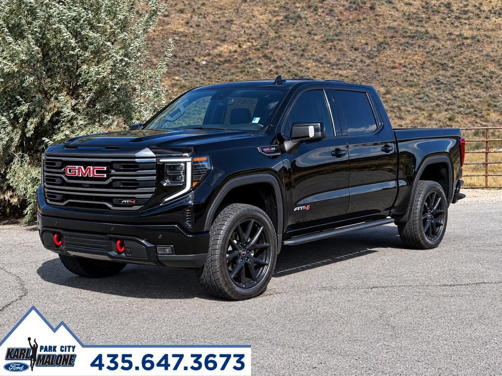 Used 2022 GMC Sierra 1500 AT4 w/ Technology Package AWD/4WD image 1