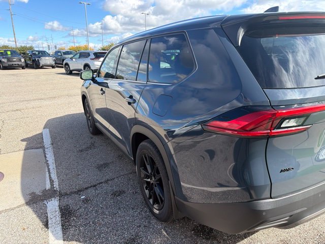 Used 2024 Toyota Grand Highlander AWD image 7