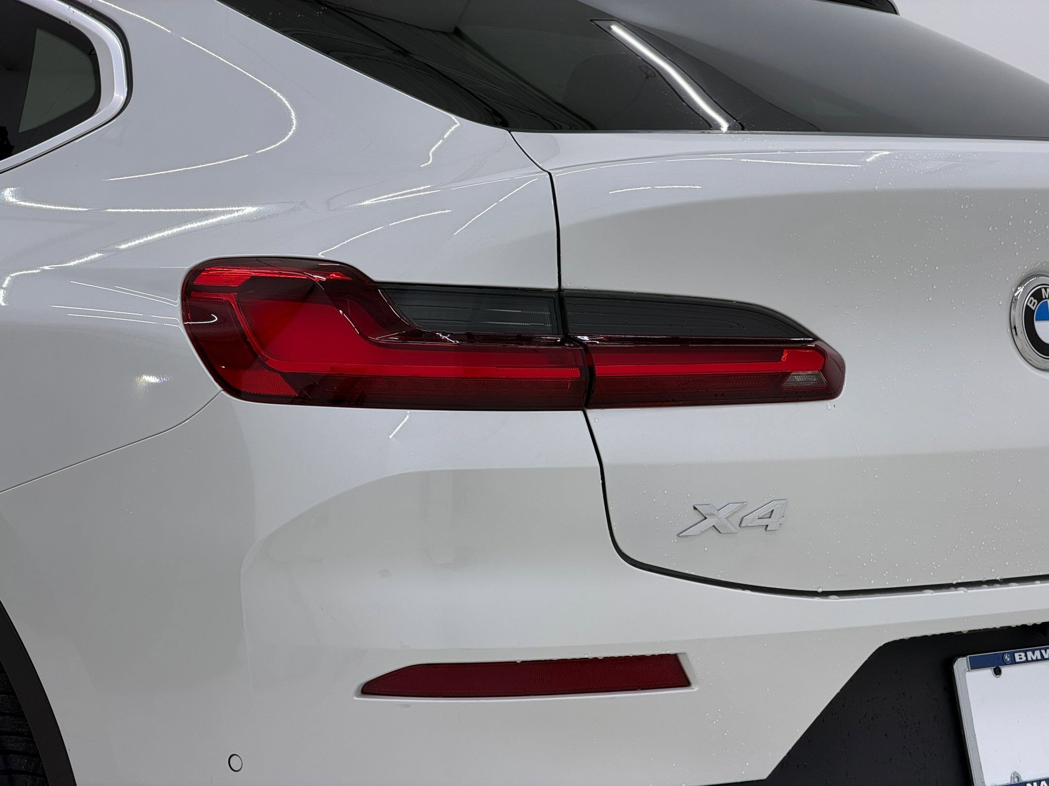 Certified 2025 BMW X4 xDrive30i w/ Premium Package image 13
