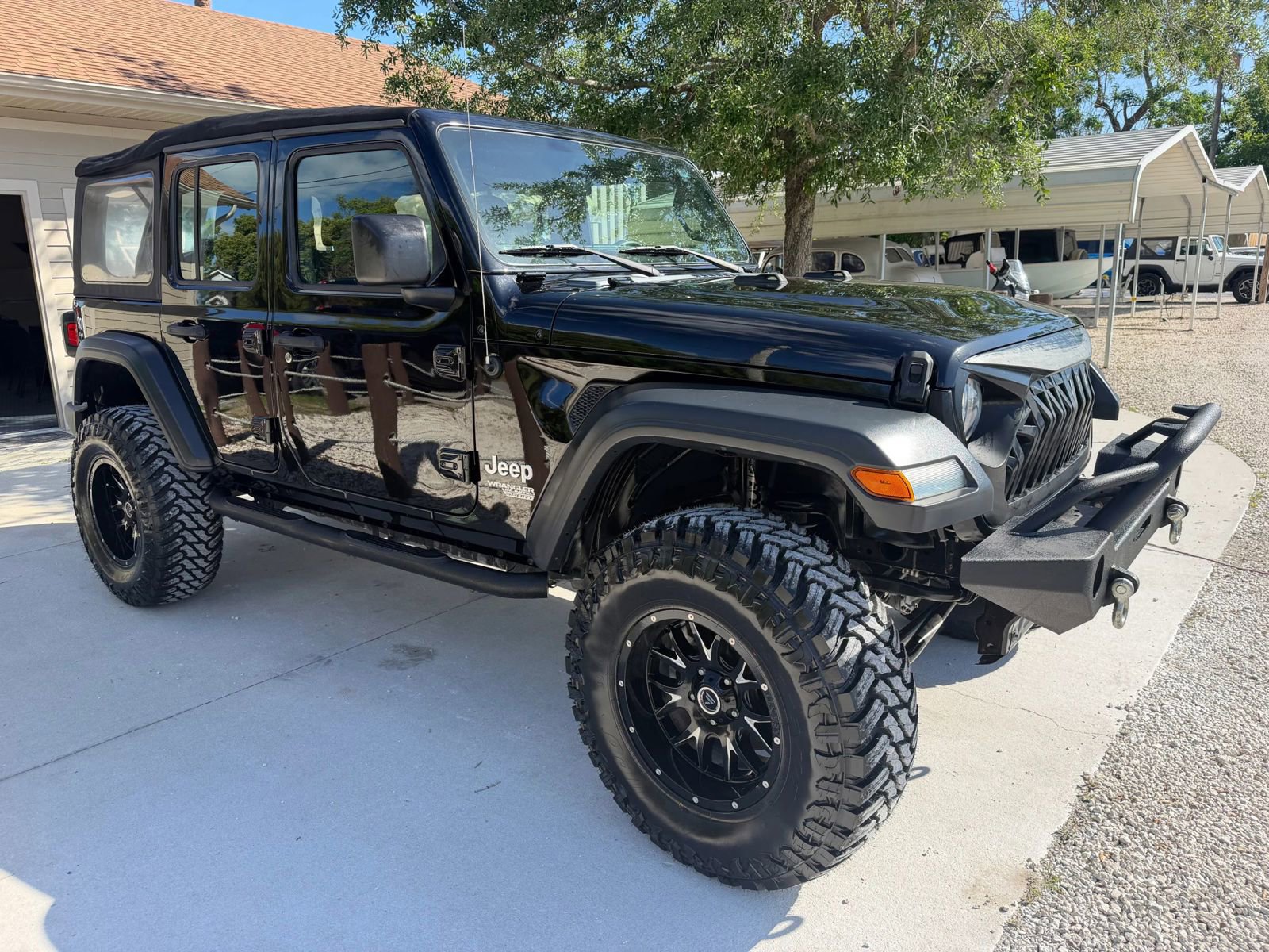 Used 2018 Jeep Wrangler Unlimited Sport image 2