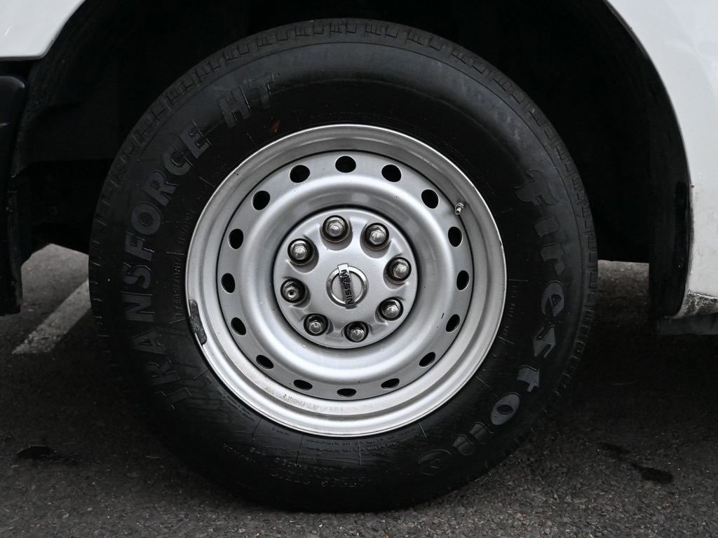 Used 2020 Nissan NV 2500 S image 11