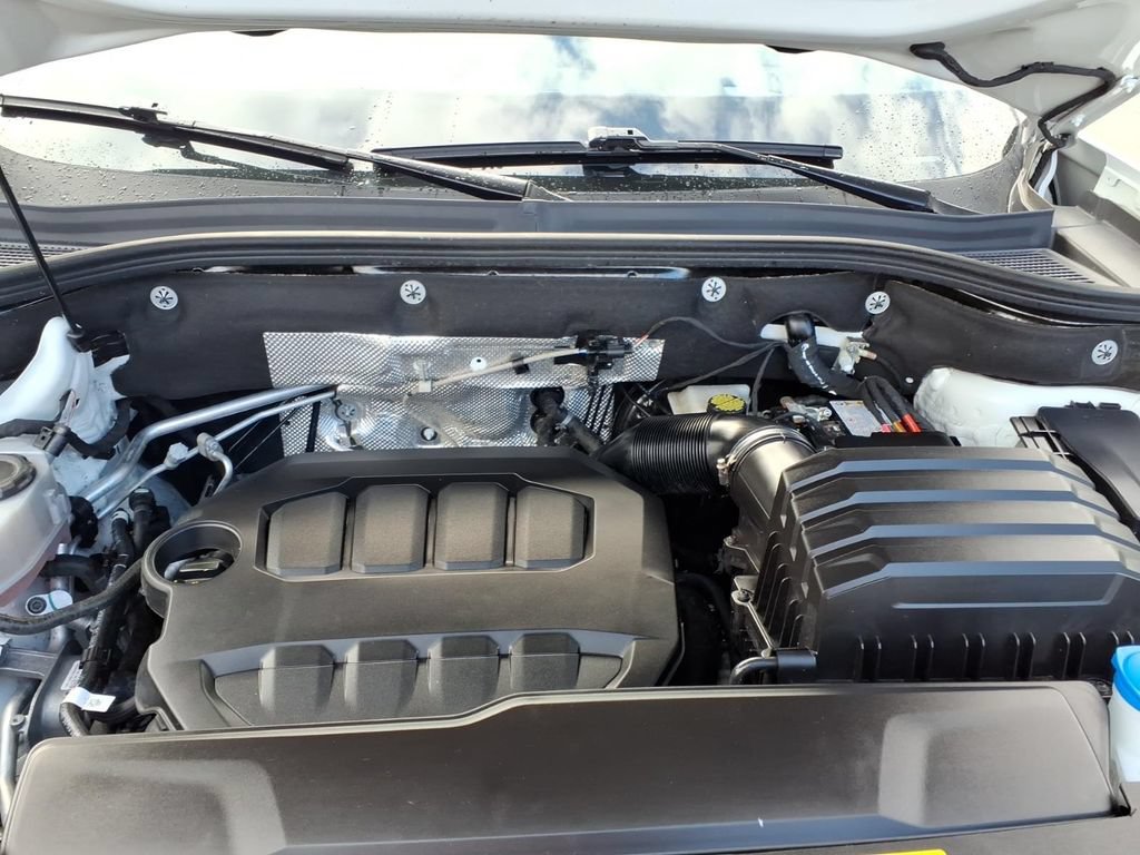 Used 2025 Volkswagen Atlas SEL Premium R-Line AWD/4WD image 34