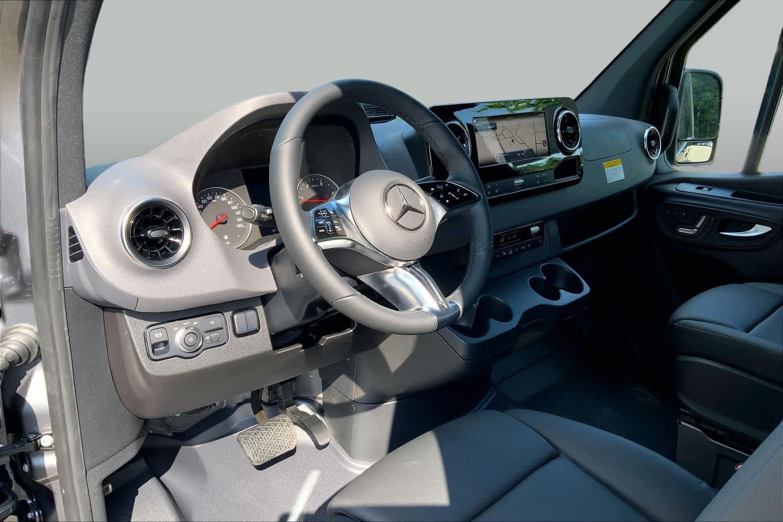 New 2026 Mercedes-Benz Sprinter 2500 image 9