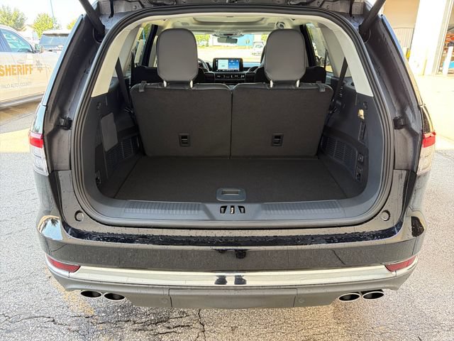 New 2026 Lincoln Aviator Reserve AWD/4WD image 7