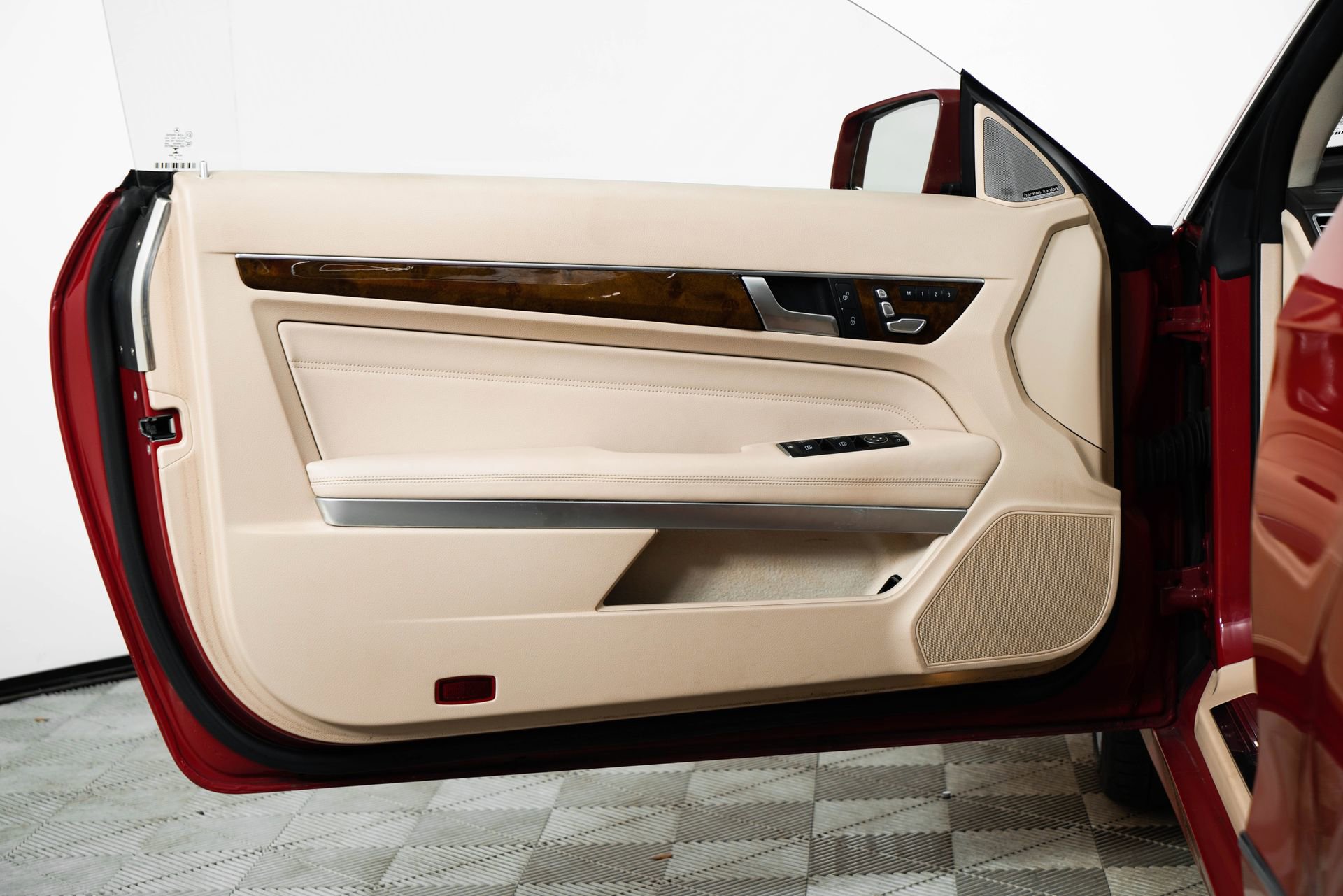 Used 2016 Mercedes-Benz E 400 Coupe image 14