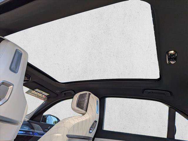 Used 2025 BMW i7 M70 AWD/4WD image 20