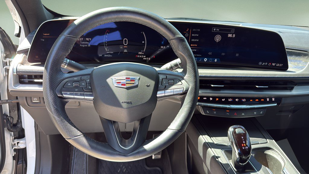 Certified 2025 Cadillac XT4 Sport w/ LPO, Onyx Lite Package AWD/4WD image 27