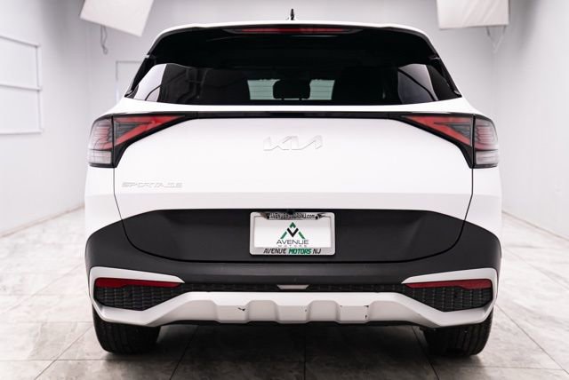 Used 2025 Kia Sportage LX image 8