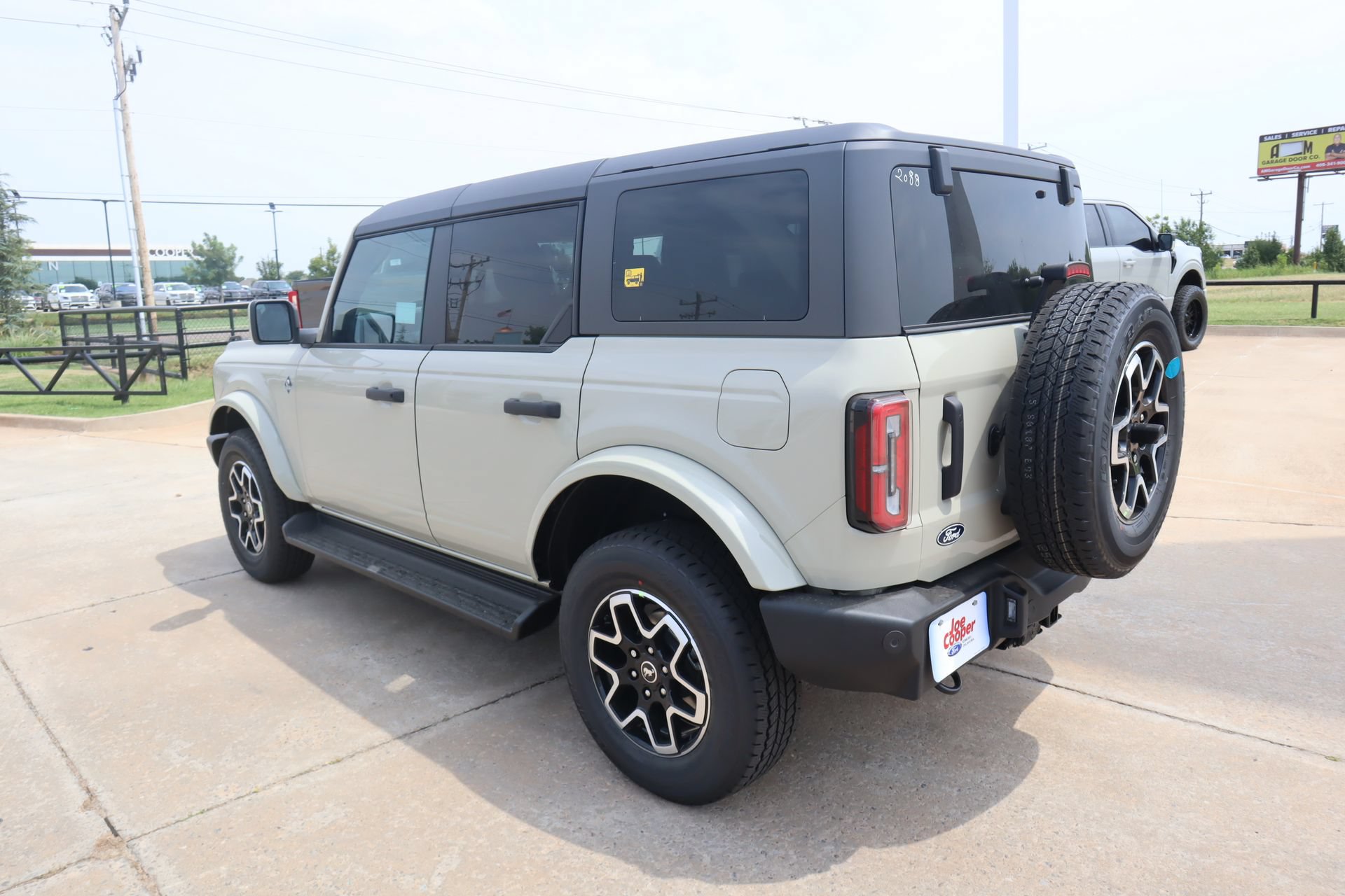 New 2026 Ford Bronco Outer Banks AWD/4WD image 23