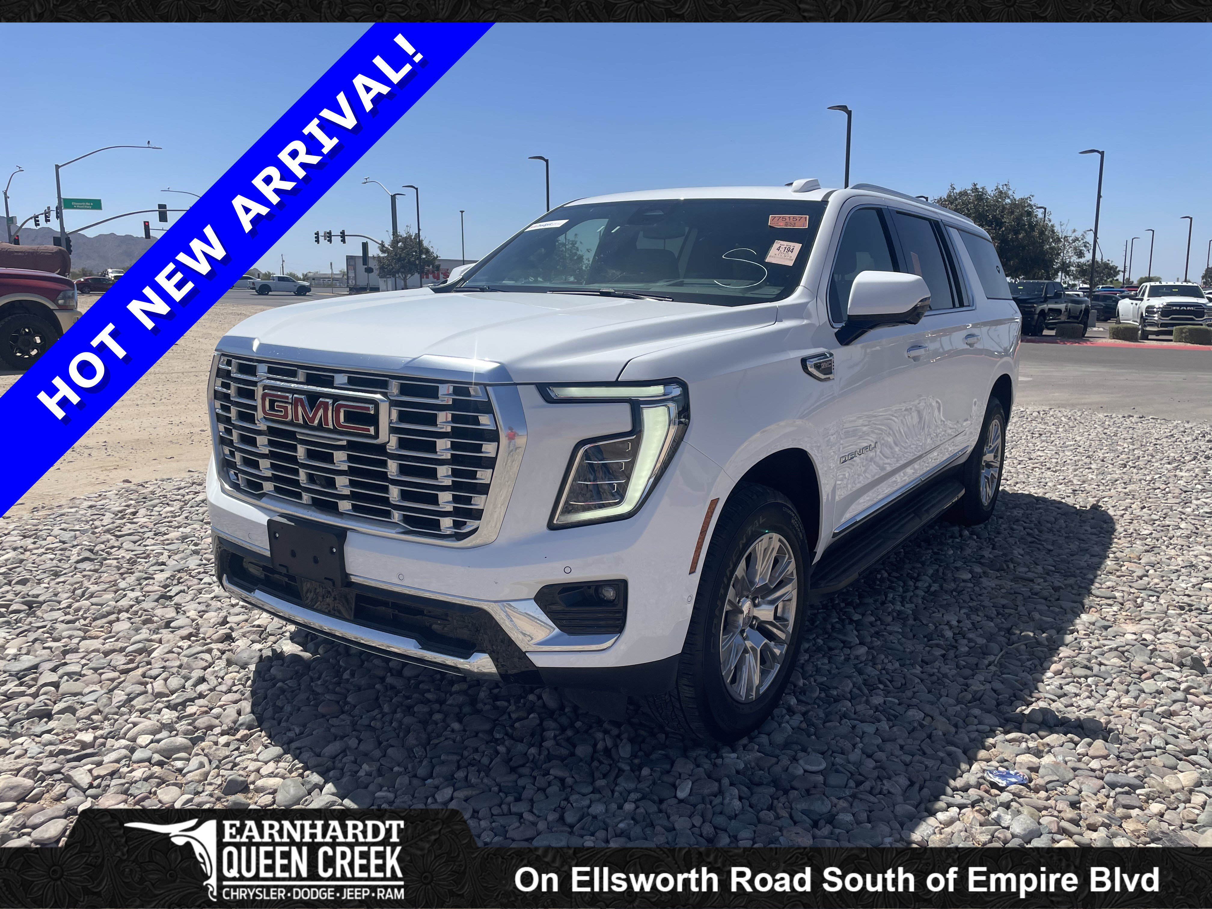 Used 2025 GMC Yukon XL Denali AWD/4WD image 1