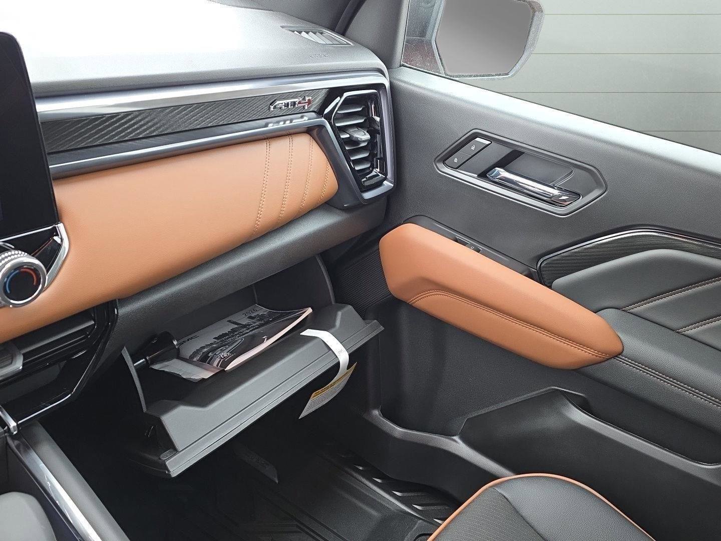 New 2026 GMC Canyon AT4 image 26