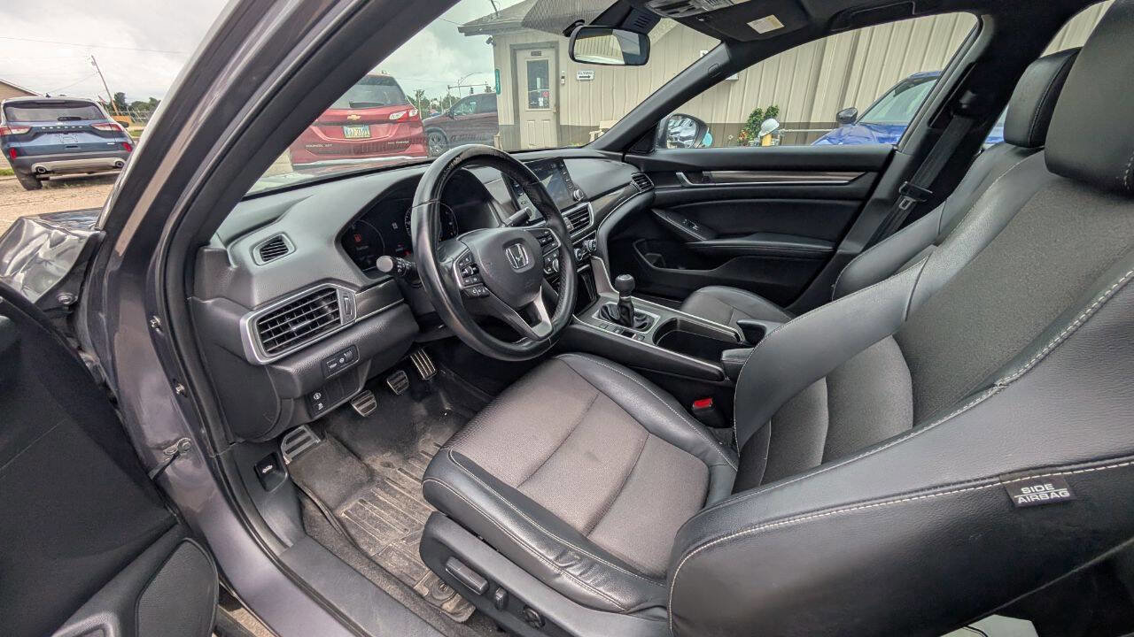 Used 2018 Honda Accord Sport image 12