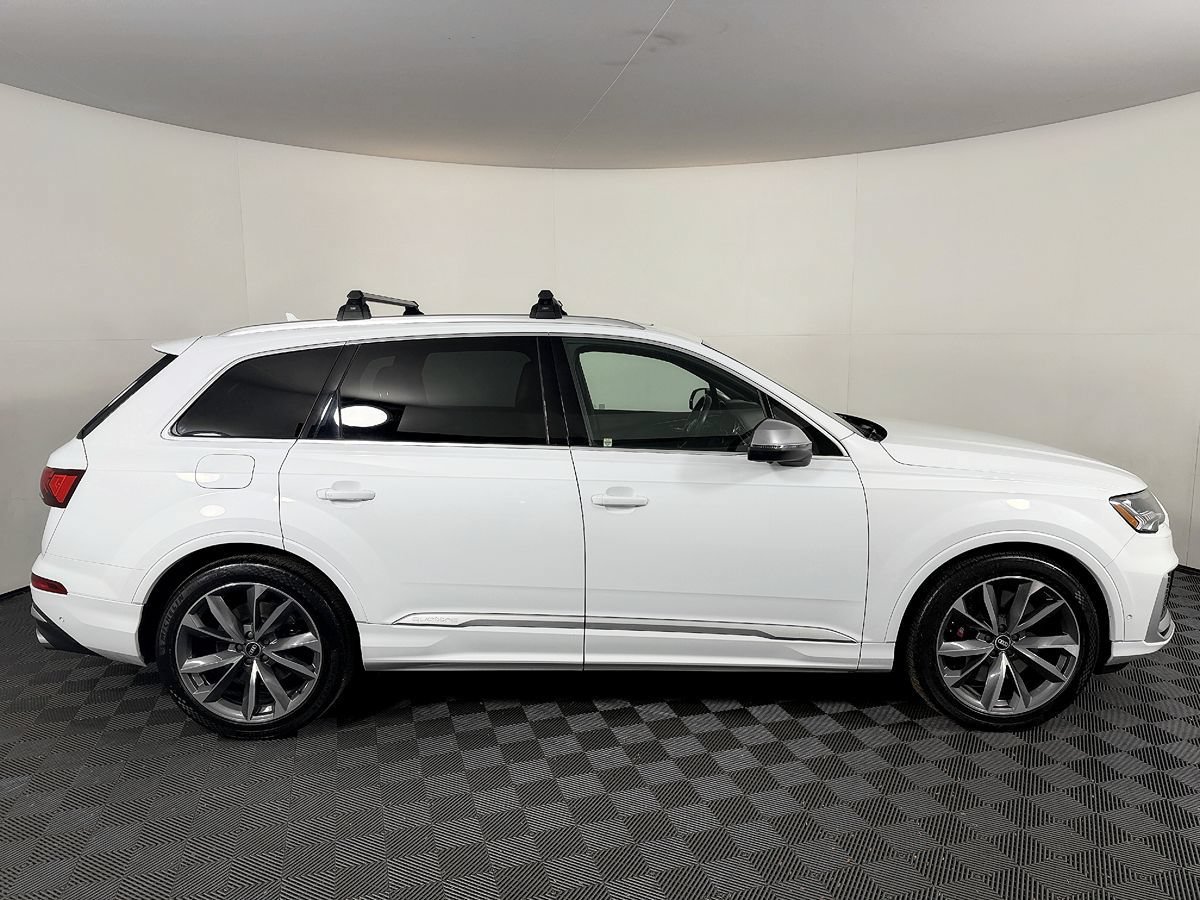 Used 2021 Audi SQ7 Premium Plus w/ Driver Assistance Package AWD/4WD image 7
