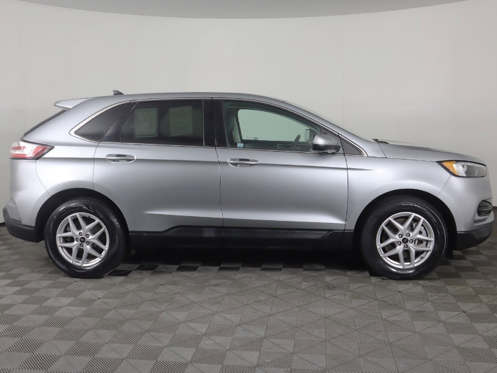 Used 2024 Ford Edge SEL image 16
