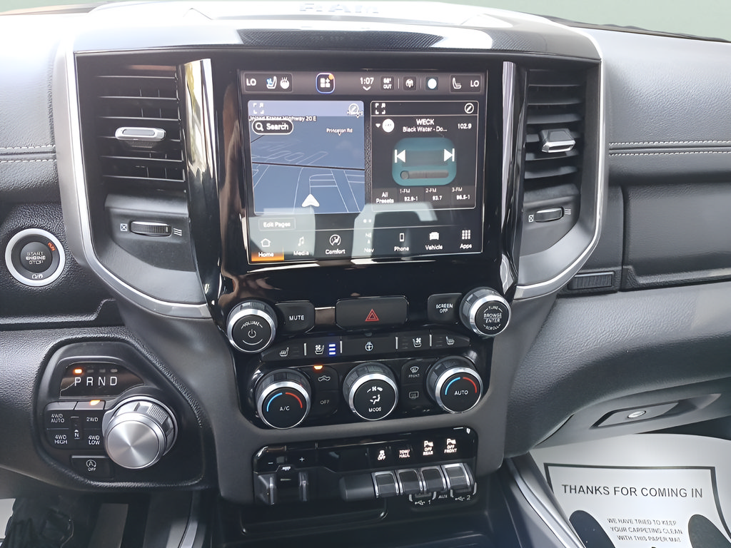 Used 2022 RAM 1500 Laramie AWD/4WD image 12
