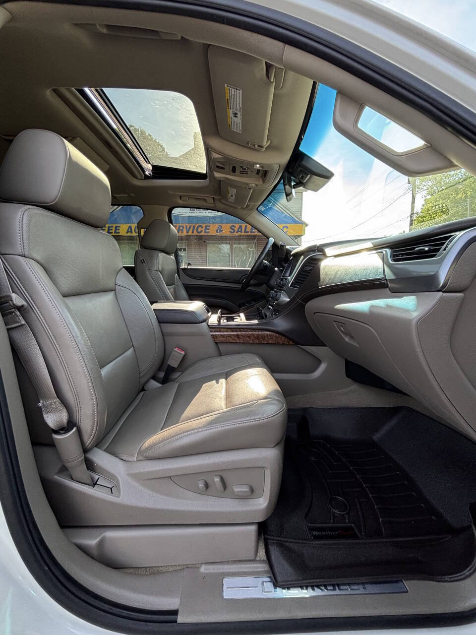 Used 2015 Chevrolet Suburban LTZ AWD/4WD image 25