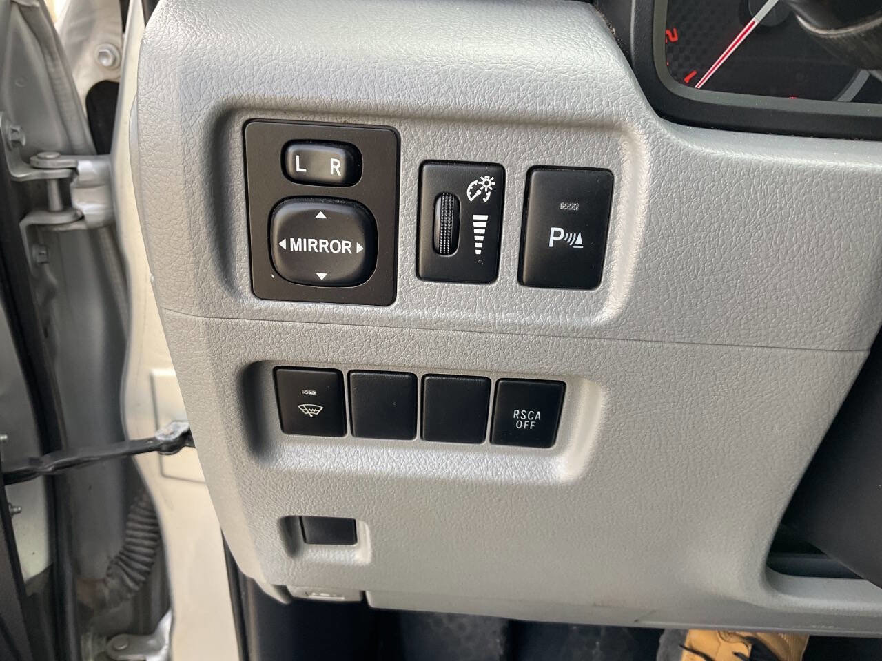 Used 2013 Toyota 4Runner SR5 image 18