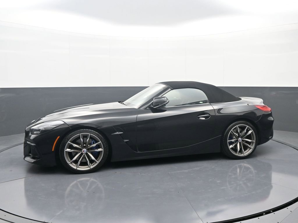 Used 2023 BMW Z4 M40i w/ Premium Package image 4