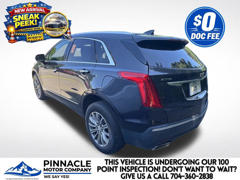 Used 2017 Cadillac XT5 Luxury w/ Driver Awareness Package FWD image 3