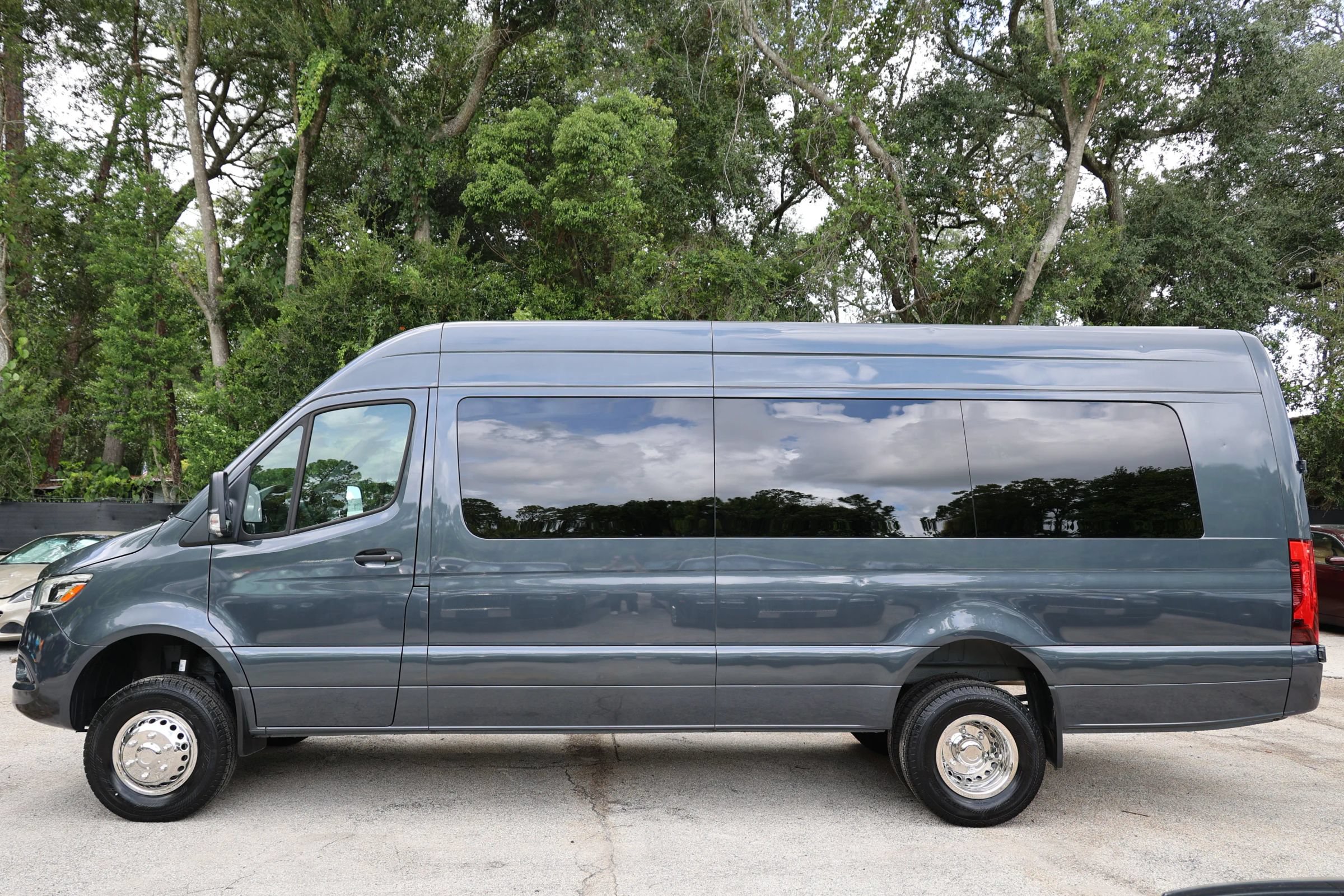 Used 2024 Mercedes-Benz Sprinter 3500 w/ Parking Package image 8
