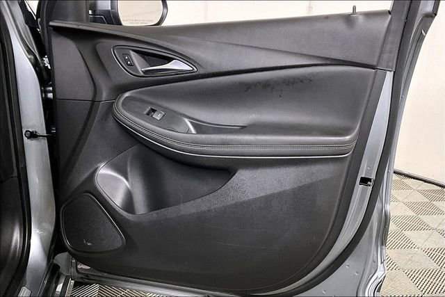 Used 2023 Buick Encore GX Select w/ Sport Touring Package image 23