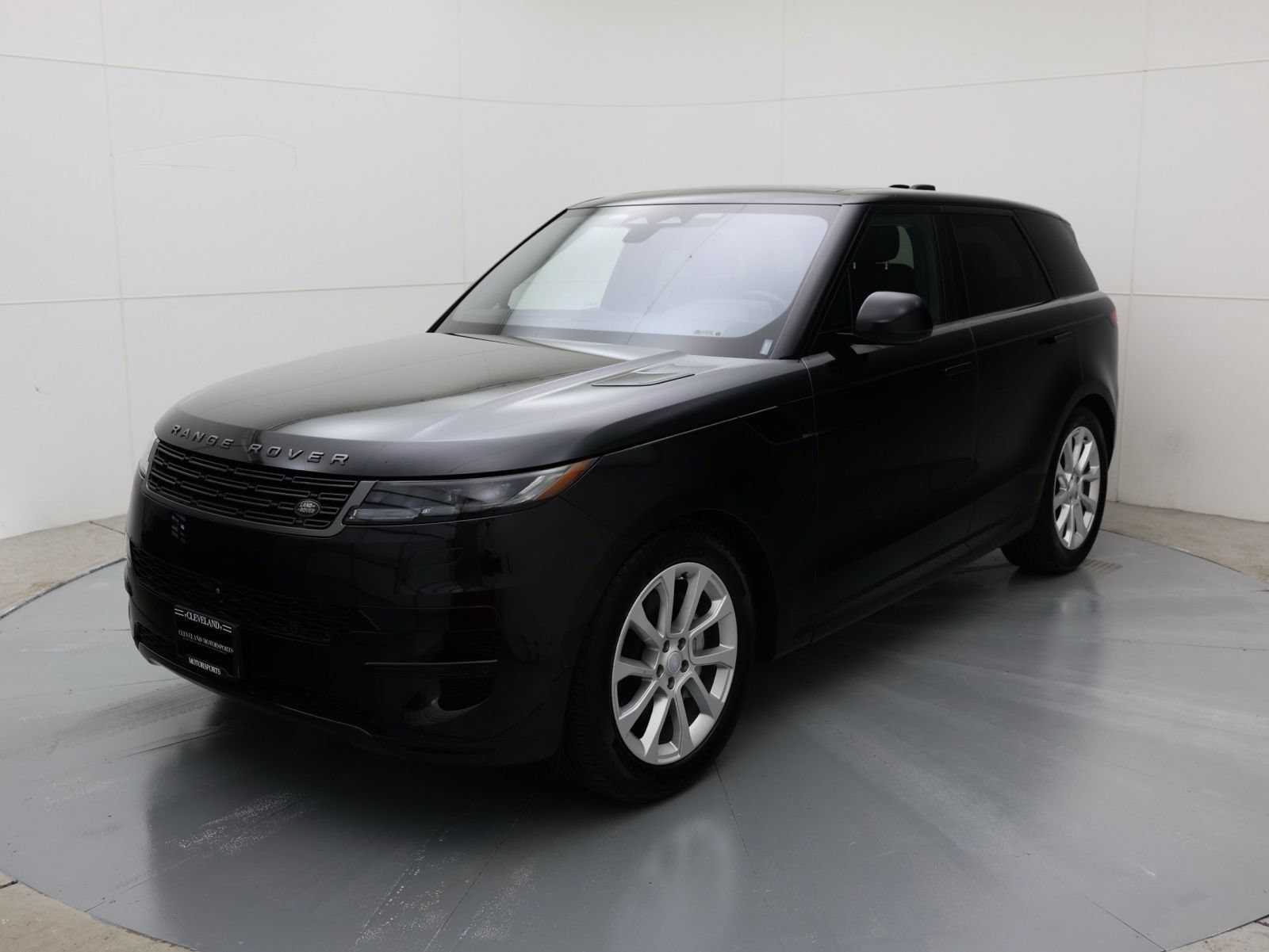 Used 2023 Land Rover Range Rover Sport SE AWD/4WD image 28