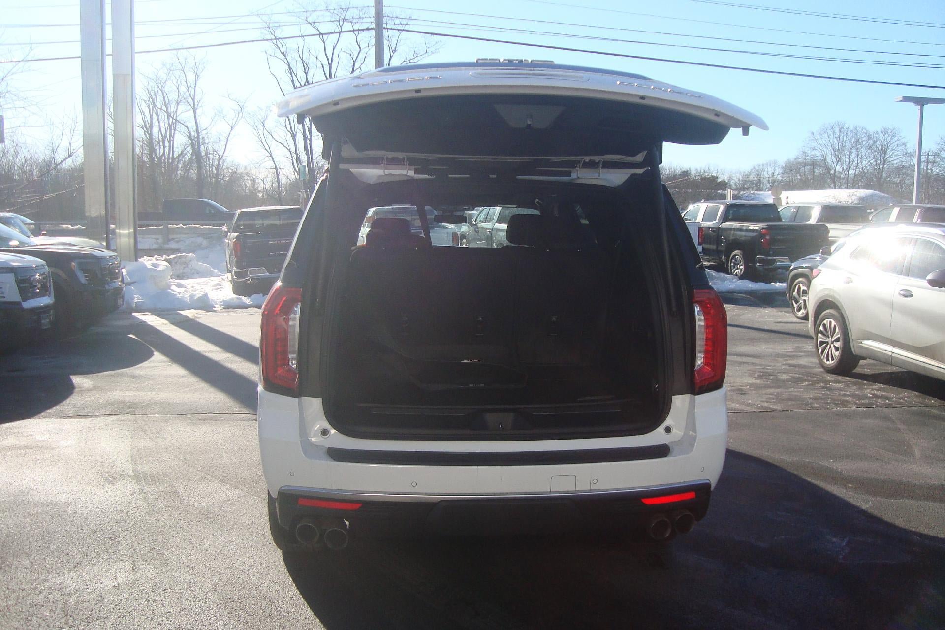 Used 2024 GMC Yukon XL Denali w/ LPO, Floor Liner Package image 7