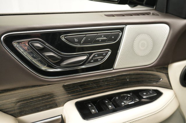 Used 2019 Lincoln Navigator Black Label AWD/4WD image 26