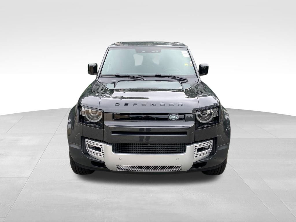 New 2024 Land Rover Defender 130 S image 2