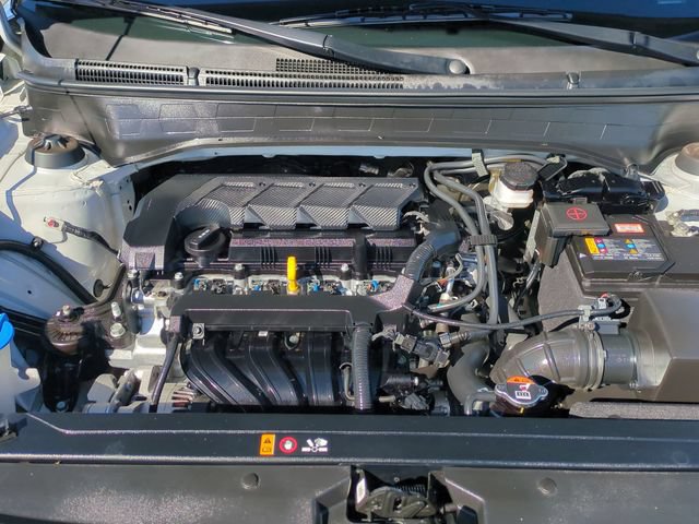 Used 2024 Hyundai Venue SEL FWD image 32