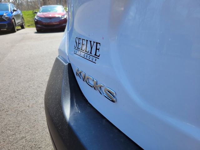 Used 2019 Nissan Kicks S image 25