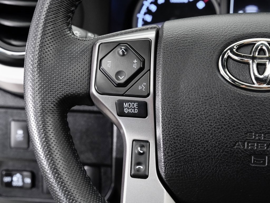 Used 2021 Toyota Tacoma Limited image 13