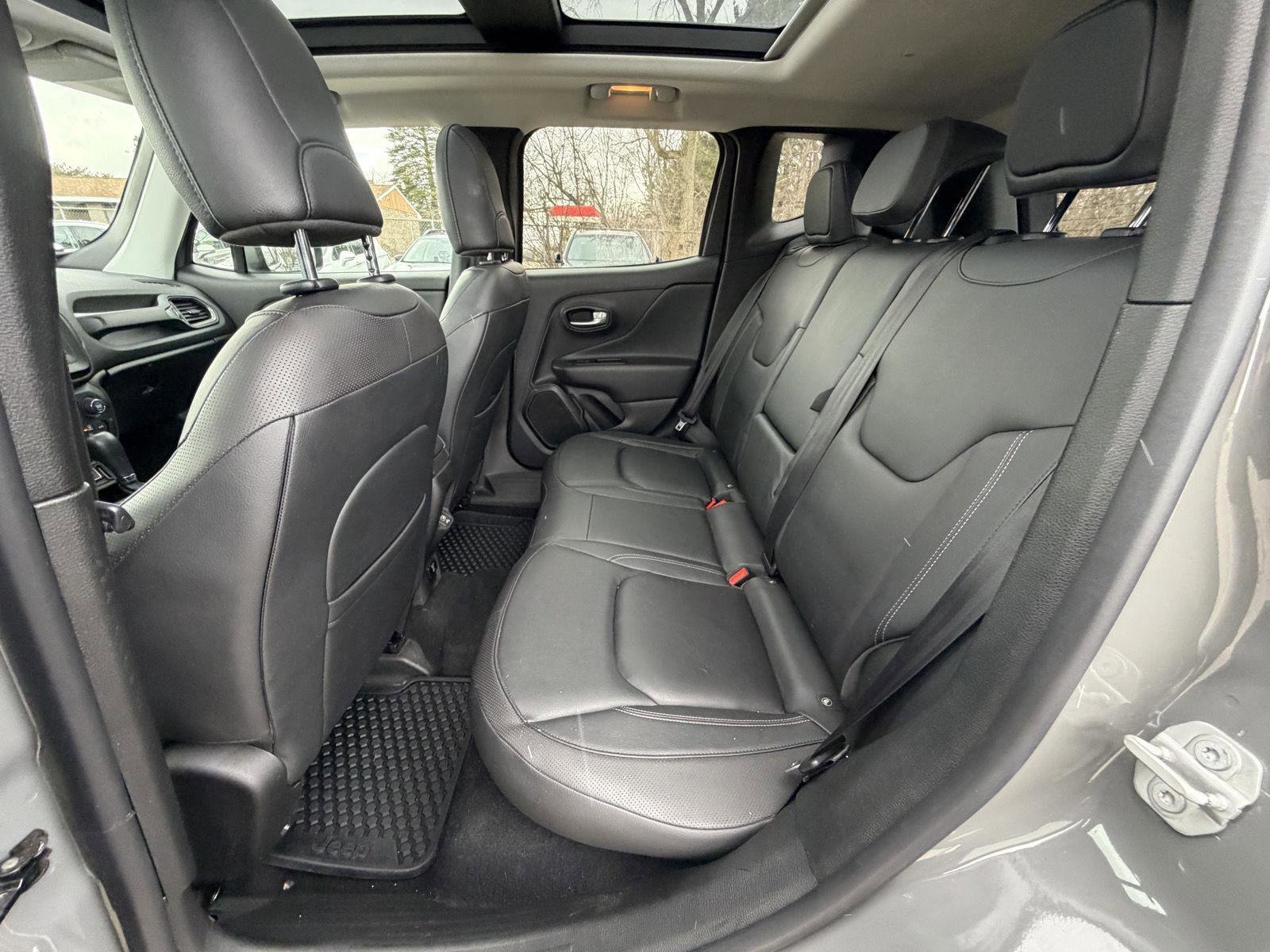 Used 2020 Jeep Renegade Limited image 20