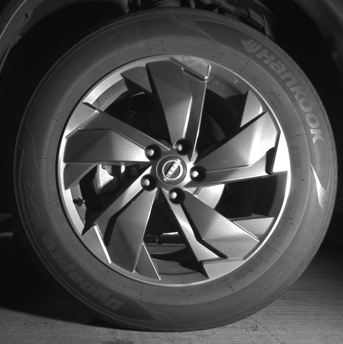 Used 2025 Nissan Rogue SV AWD/4WD image 12